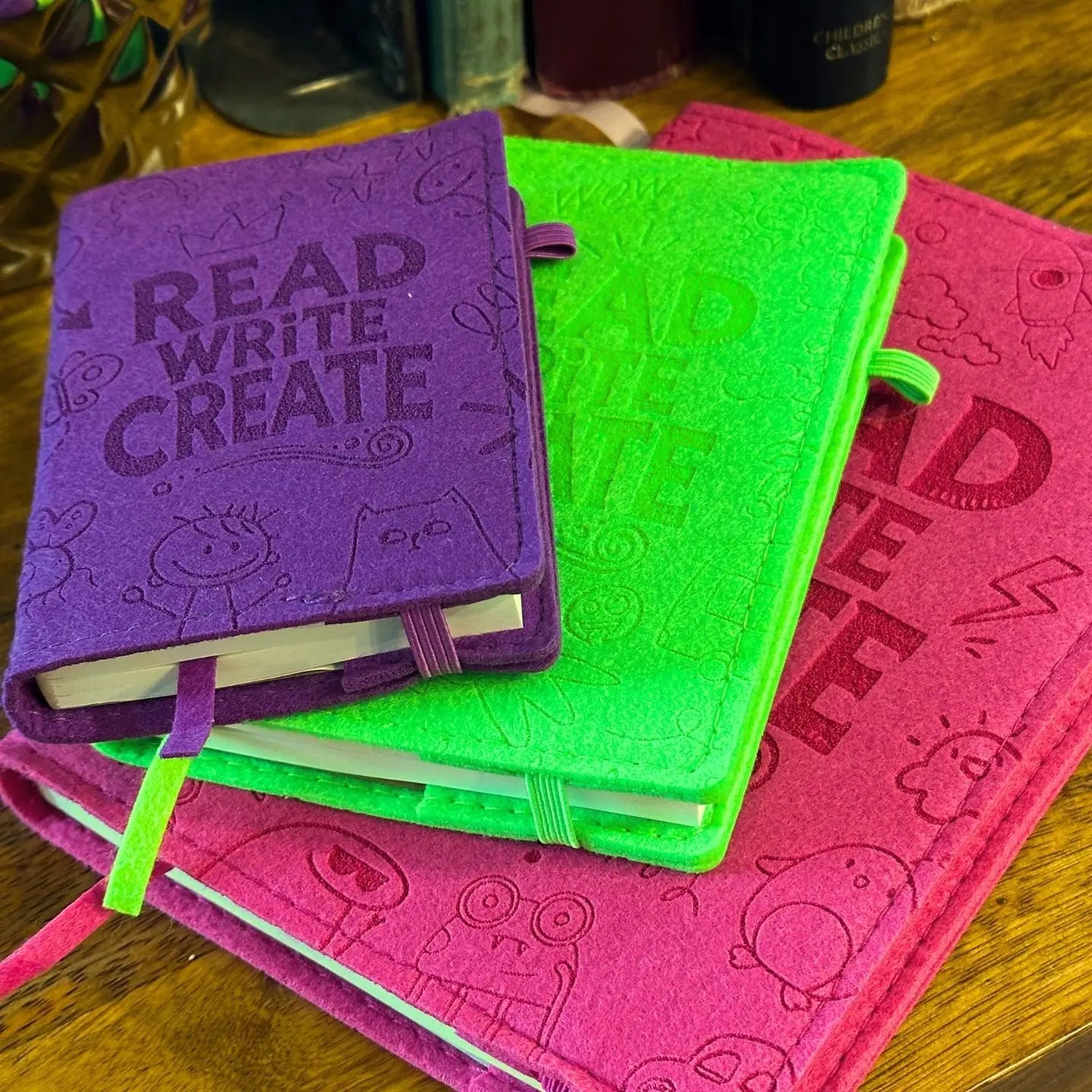 Read Write Create Display with Wholesale Product Package